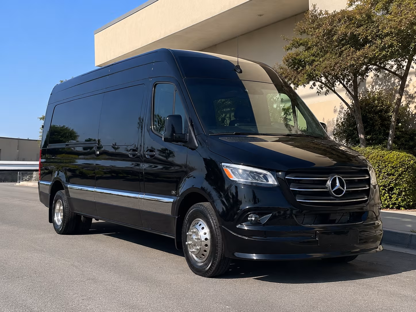 Lubbock Airport Shuttle & Transportation party bus exterior