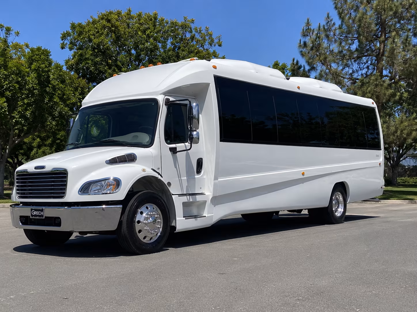 Lubbock Birthday, Sweet 16, & Quinceañera Transportation party bus exterior