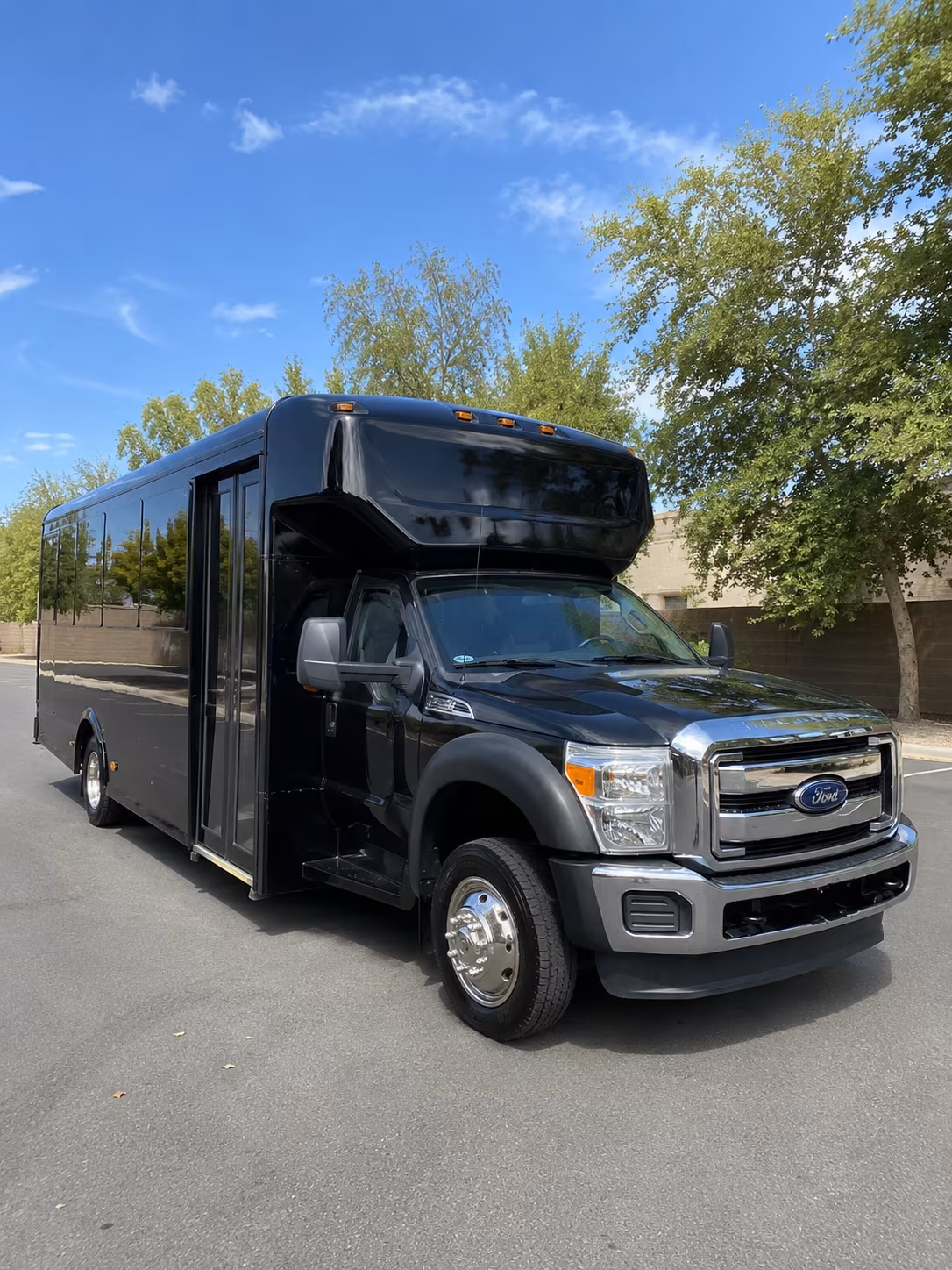 Lubbock Winery Tour & Pub Crawl Transportation
